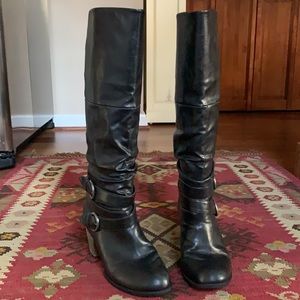 Women’s block heel black boots 9. Wrinkle look and silver buckles. Lightly worn